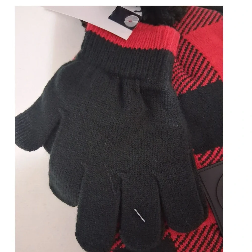 BE NY Kids Buffalo Plaid 2 Beanie Hats and Gloves Set Red Black Winter Warm